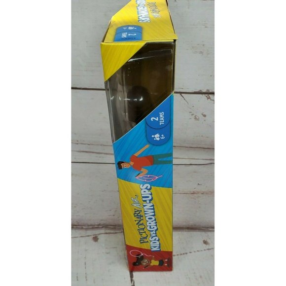 Mattel Games Pictionary Air Kids vs Grown-Ups Family Drawing Game Gift - Picture 9 of 12